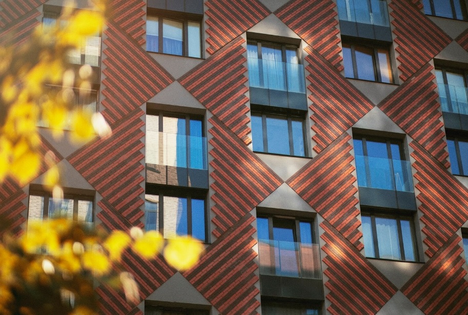 W jaki sposób zarządca nieruchomości wpływa na wartość rynkową budynku?